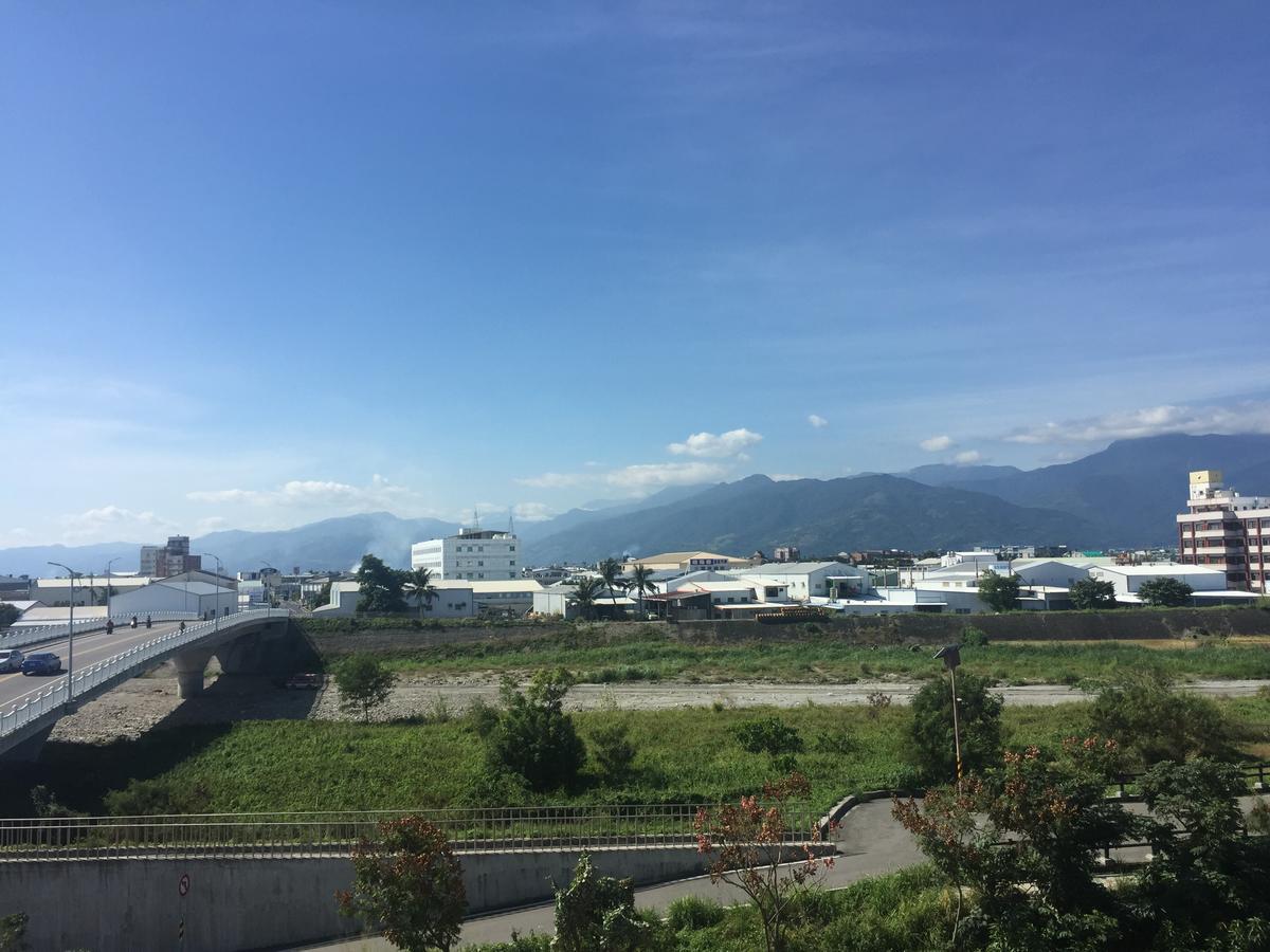 Tiin Tinn - Rivershore B&B Taitung Экстерьер фото